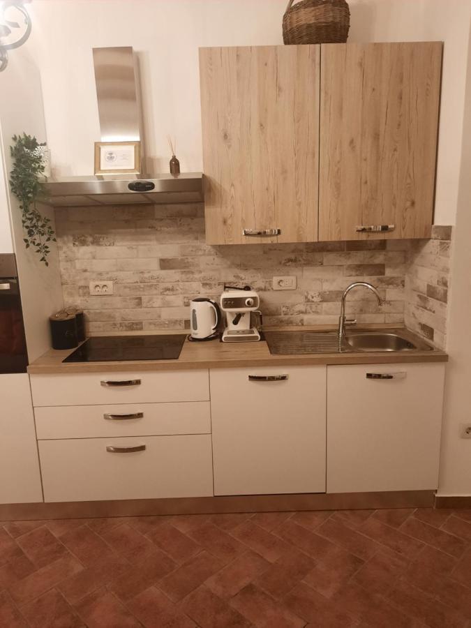 Old Town Rab Studio Apartment Rab Town Luaran gambar